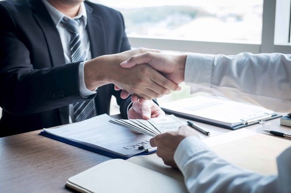 Quelles sont les sanctions d'une entreprise qui exercice une activité illégale ?